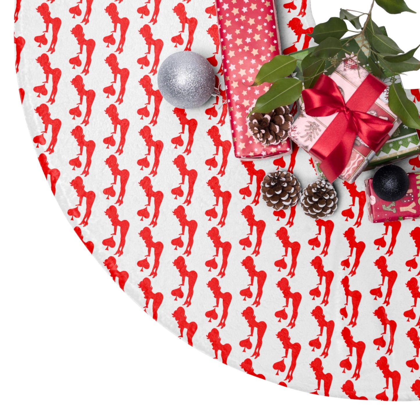 Red on White Spade Giirl Tree Skirt